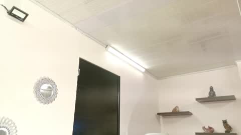 Maeve  online show from 24, 9, 2025