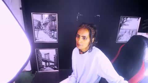 Snapshot of alanadelray chatting on 16, 11, 2025 alanadelray online show from 16, 11, 2025