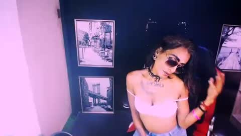 Snapshot of alanadelray chatting on 19, 11, 2025 alanadelray online show from 19, 11, 2025