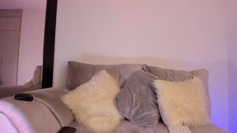 Snapshot of alanajoness chatting on 18, 9, 2025 Alanna online show from 18, 9, 2025