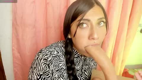 ALANA Please follow me  online show from 23, 4, 2026