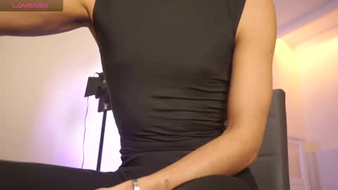 idenavarre online show from 18, 12, 2024