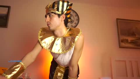 idenavarre online show from 21, 12, 2024