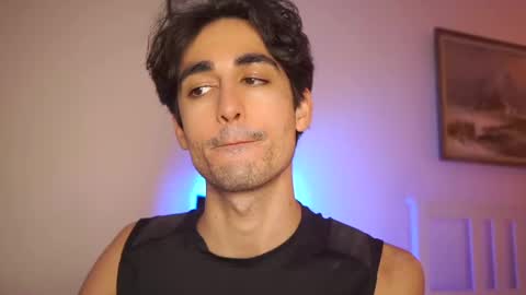 idenavarre online show from 23, 12, 2024