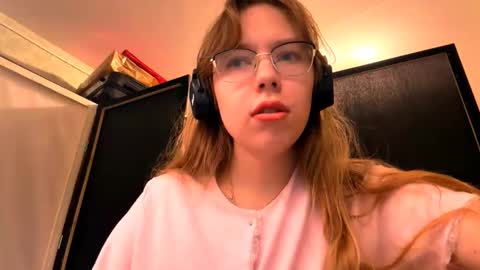 Stella online show from 9, 11, 2025