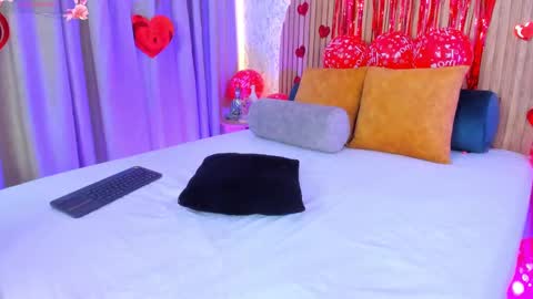 Alanna  online show from 15, 2, 2025