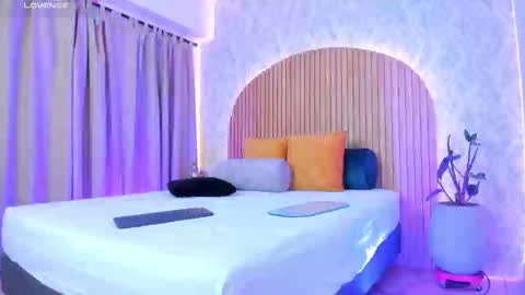 Alanna  online show from 19, 2, 2025