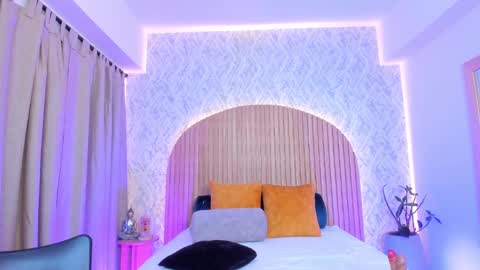 Alanna  online show from 4, 3, 2025