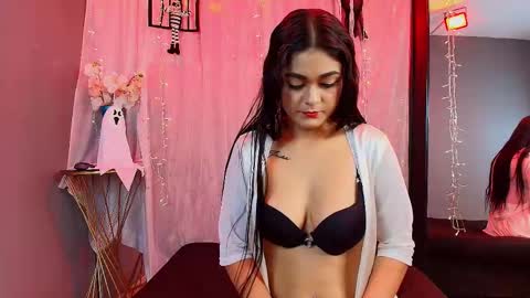 alannagil online show from 13, 10, 2025
