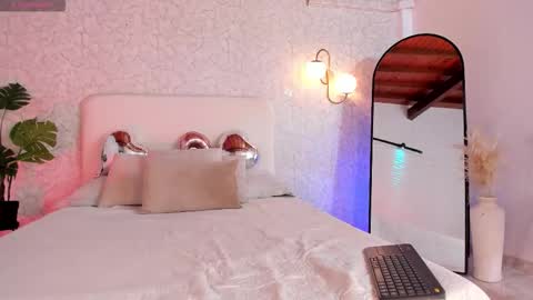 alannarouge online show from 14, 2, 2026