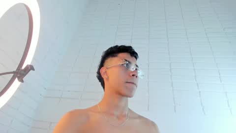 Snapshot of alannaughty_ chatting on 29, 12, 2024 alannaughty_ online show from 29, 12, 2024