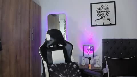 Snapshot of alannaughty_ chatting on 13, 1, 2026 alannaughty_ online show from 13, 1, 2026