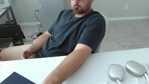 John online show from 22, 4, 2026
