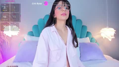 Alassia Hocthner online show from 24, 11, 2025