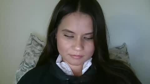 alba_toro535670 online show from 11, 3, 2025