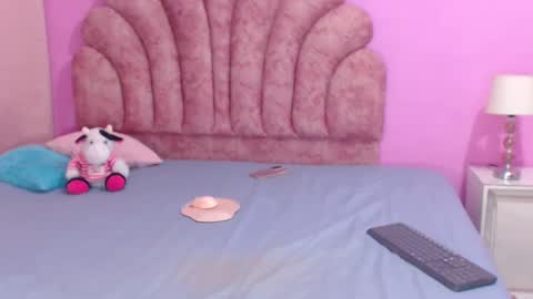 Snapshot of aldana_stone chatting on 25, 1, 2025 aldana_stone online show from 25, 1, 2025