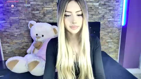Snapshot of ale_love_ chatting on 19, 2, 2025 ALE LOVE online show from 19, 2, 2025