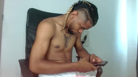 Snapshot of ale_squirt333 chatting on 13, 2, 2026 ale_squirt333 online show from 13, 2, 2026