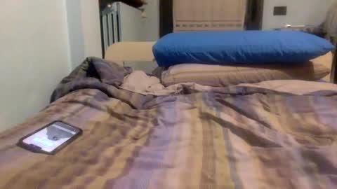 Snapshot of alechatsxxx chatting on 12, 2, 2025 sandroxxx online show from 12, 2, 2025