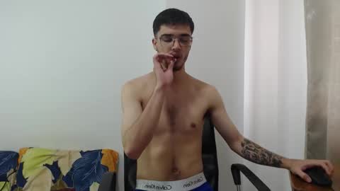 Snapshot of aleex_miller chatting on 3, 10, 2025 aleex_miller online show from 3, 10, 2025