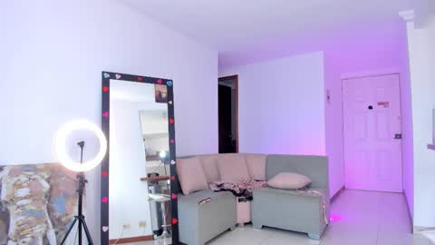 Snapshot of aleja_arango chatting on 16, 2, 2026 Alejandra Arango online show from 16, 2, 2026