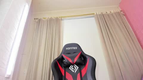 Aleja Hill online show from 13, 12, 2024