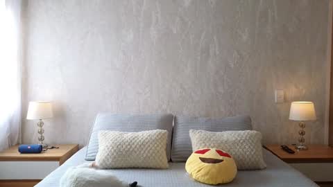 Alejandhra online show from 21, 1, 2025