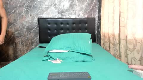 Snapshot of alejandro_fuentes1 chatting on 9, 11, 2025 Alejandro Fuentes online show from 9, 11, 2025