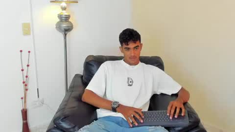 Alejandro williams online show from 29, 6, 2026
