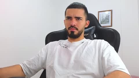 alejandroo_7 online show from 12, 3, 2025