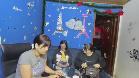 zoe and Kataleya online show from 21, 1, 2025