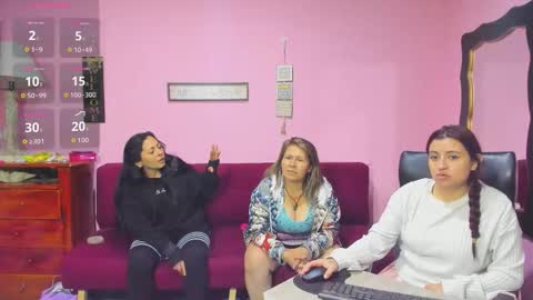 zoe and Kataleya online show from 20, 11, 2025