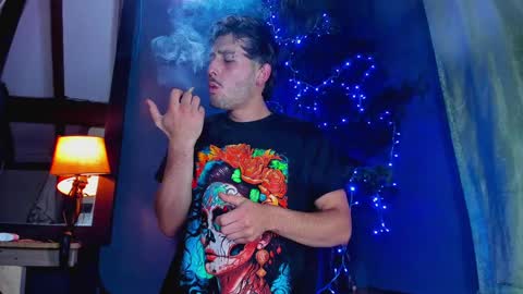 alejo_323__ online show from 5, 1, 2025