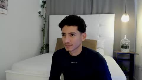 Snapshot of alejo_exotic chatting on 29, 6, 2026 alejo_exotic online show from 29, 6, 2026