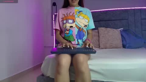 Snapshot of aleka_williams_ chatting on 11, 10, 2025 aleka_williams_ online show from 11, 10, 2025