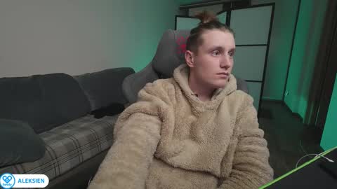 Snapshot of aleks_fisher chatting on 16, 10, 2025 Alex and Linar online show from 16, 10, 2025