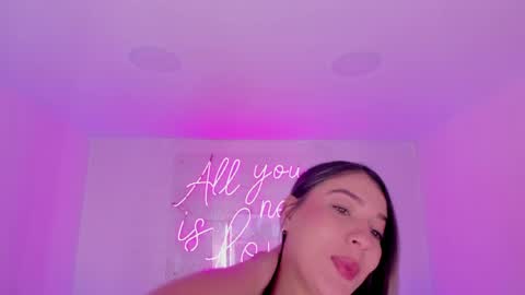 Snapshot of aleksandra_miller chatting on 20, 4, 2026 Aleksandra online show from 20, 4, 2026