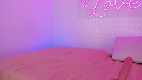 Snapshot of aleksandra_miller chatting on 23, 4, 2026 Aleksandra online show from 23, 4, 2026