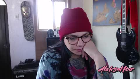 Snapshot of aleksanoir chatting on 4, 2, 2025 AleksaNoir online show from 4, 2, 2025