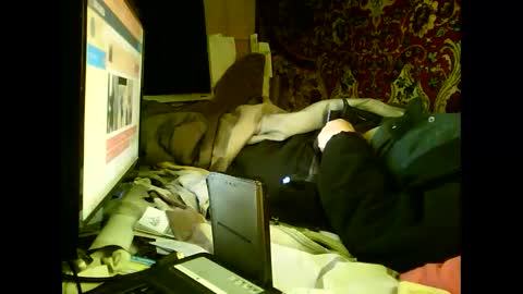 Snapshot of alekss4 chatting on 4, 3, 2025 alekss4 online show from 4, 3, 2025