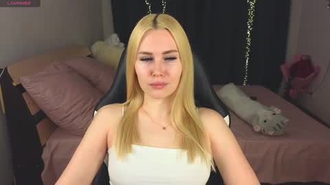 Snapshot of alena_hot_sex chatting on 26, 2, 2025 Alena online show from 26, 2, 2025