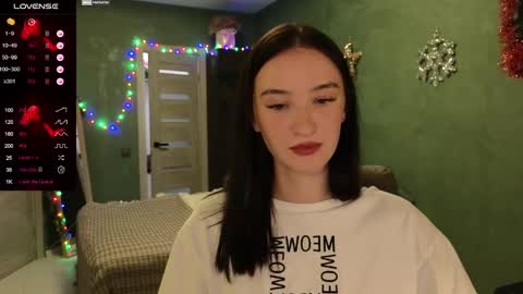 Snapshot of alena_navi chatting on 6, 12, 2024 Alena online show from 6, 12, 2024