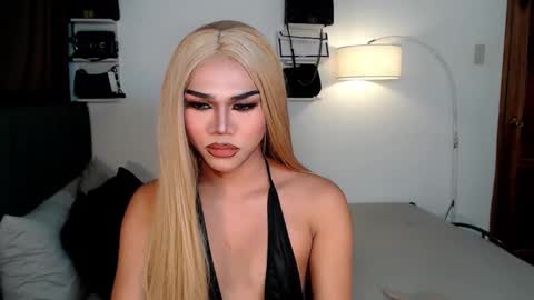 alenajones online show from 25, 1, 2025