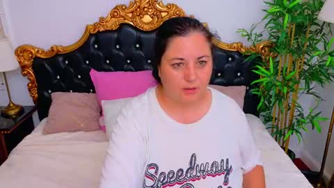Snapshot of alesha_arabian_ chatting on 7, 7, 2026 alesha_arabian_ online show from 7, 7, 2026