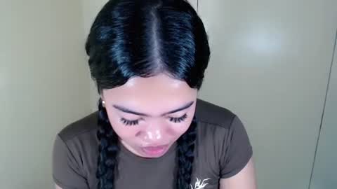 alesha_vibe_me online show from 4, 8, 2026