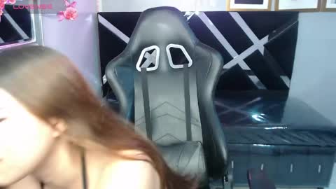 Snapshot of alesia_v chatting on 5, 5, 2026 Live 1000pm 600am COLOMBIAN HOUR online show from 5, 5, 2026