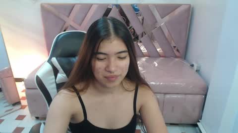 Snapshot of alesia_v chatting on 8, 6, 2026 Live 1000pm 600am COLOMBIAN HOUR online show from 8, 6, 2026