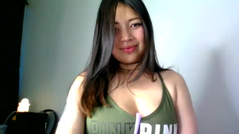 QUEEN OFF MILk  IM BACK  15 NOV online show from 28, 5, 2026