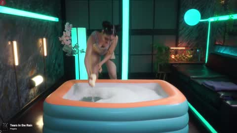 Alessa Goreng online show from 10, 3, 2025