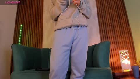 Alessandro Dybala online show from 24, 1, 2025